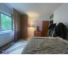 Apartament 4 camere 13 Septembrie,15 min pe jos metrou - Imagine 2