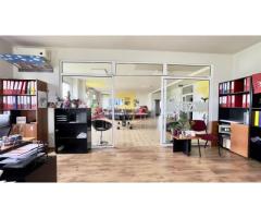 Clădire de birouri cu 12 parcări în incintă privată, UTA2, Arad - Imagine 11