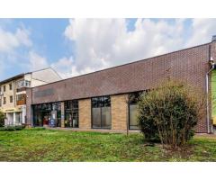 Spatiu comercial de vanzare cu chirias supermarket Profi