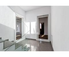 Clădire nouă P+2 cu showroom și birouri în Arad - Imagine 8