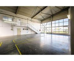Hală industrială de vânzare 3495 mp în Arad