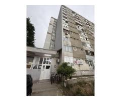 BRASADAS vinde garsonieră 28mp. etaj 8 in zona Burdea.
