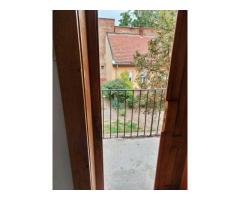 BRASADAS vinde ap 2 cam etaj 1 in zonă CENTRALA.