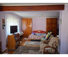 BRASADAS vinde casa individuala cu 7 camere in CENTRU.