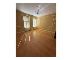 BRASAD vinde ap 3 cam etaj 1 CENTRAL renovat 119mp.