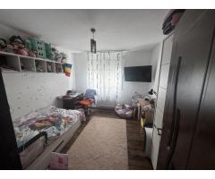 BRASADAS vinde ap 3 cam etaj 3/4 Carpați 1. - Imagine 2