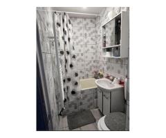 BRASADAS vinde ap 2 cam RENOVAT etaj 4/4 Humulești. - Imagine 3