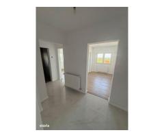 BRASADAS vinde ap 3 cam etaj 7/8 Micro 17 – Recent renovat.