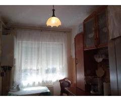 BRASADAS vinde ap 2 cam la PARTER zona Spitalul Judetean. - Imagine 8