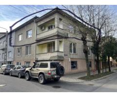 BRASADAS vinde ap 5 cam etaj 1 in casa cu etaj centru vechi. - Imagine 2