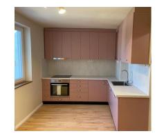 BRASADAS vinde ap 3 cam etaj 3/4 zona Burdea.