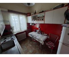 BRASADAS vinde apartament cu 3 camere la etaj in casă - Imagine 5