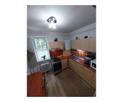 BRASADAS vinde ap 2 cam et.1/4 mobilat utilat cu garaj. - Imagine 4
