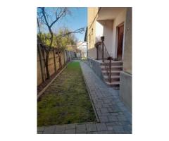 BRASADAS vinde casa cu etaj, 4 camere, central, acces cu masina. - Imagine 2