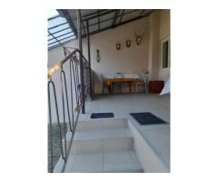 BRASADAS vinde casa cu etaj, 4 camere, central, acces cu masina. - Imagine 3