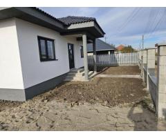 Casa de vanzare în lazuri - Imagine 3