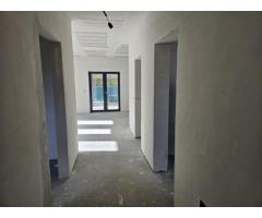 Casa de vanzare în lazuri - Imagine 5