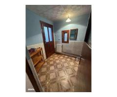 Casă de vânzare cu posibiliate de renovare/dezvoltare - Imagine 6