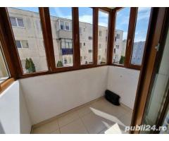 Apartament cu 3 camere - Imagine 3