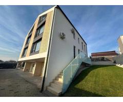 2 Apartamente in vila, zona panoramica, Dambu Rotund, 299900 euro