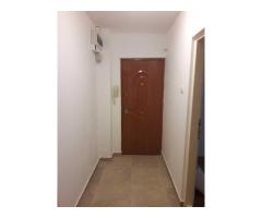 Vând apartament 3 camere , micro 17, destinație spțiu comercial - Imagine 4