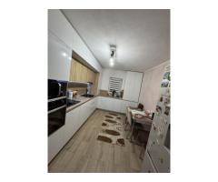 BRASADAS vinde ap 3 camere PARTER, LA CHEIE in MARASTI.