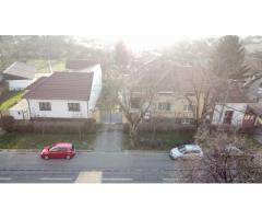 BRASADAS vinde parte de casa, str Unirii cu 7 ari teren.