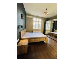 Apartament spațios și luminos într-o vilă interbelică –  Budapesta / Tineretului - Imagine 5