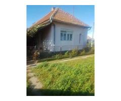 Vand casa la tara