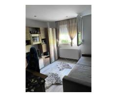 Apartament 2 cam etaj 3/4 in Carpati 1. - Imagine 3
