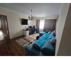 BRASADAS vinde ap 4 cam decomandat cu vedere deosebită
