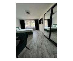 Inchriez apartament  40 mp,Bucuresti utilat ,renovat 15 min Pta Unirii - Imagine 2