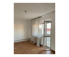 BRASADAS vinde ap 2 cam etaj 4/4 Calea Traian.