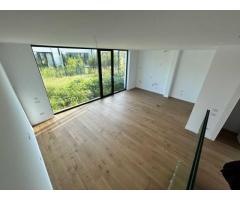 Casa de vanzare 3 camere Amber Forest Tunari - Imagine 2
