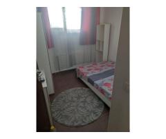 Închiriez apartament 2 camere ,Str Tineretului - Imagine 3
