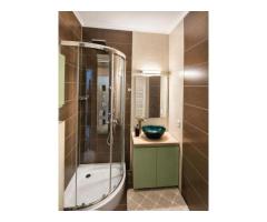 DUPLEX MODERN CU 3 CAMERE TERASĂ PARCARE ȘI BOXĂ CORESI - Imagine 12