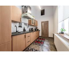 Loft ultracentral 90 mp | 2 niveluri | mobilat complet - Imagine 9