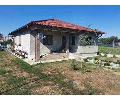 BRASADAS vinde casa 3 dormit. 120mp 13 ari 2019 Bercu Rosu.