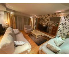 Închiriez apartament 2 camere aviatiei str,capalna nr 38, 650€