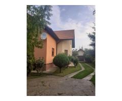BRASADAS vinde casa cu 6 camere si teren 1200mp în Amati.