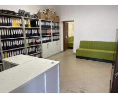 BRASADAS vinde ap Titulescu 100 mp + curte privată birou - Imagine 2