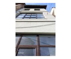 BRASADAS închiriază spatiu comercial RENOVAT Lipscani 120mp.