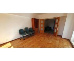 Ag BRASADAS închiriază 4 cam 100mp etaj 6/8, Pta Unirii. - Imagine 2