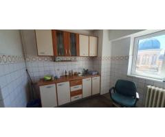 Ag BRASADAS închiriază 4 cam 100mp etaj 6/8, Pta Unirii. - Imagine 4