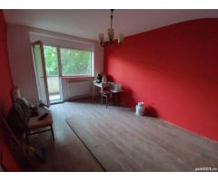 Ag BRASADAS vinde apt 3 cam etaj 3/4 CARAMIDA Solidarității.
