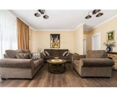 Vand apartament 5 camere ,200mp ,parter + curte proprie 150 mp - Imagine 9