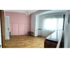 Apartament fermecător și luminos în zona Unirii – 75 mp - Imagine 2