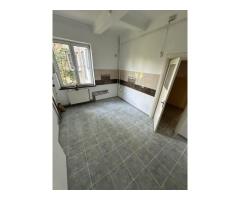 Proprietar vand apartament decomandat Unirii 5 camere - Imagine 3