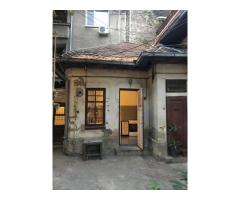 apartament 3 camere decomandate la curte (et.1), zona Dacia-Mosilor. pret 380 euro - Imagine 5