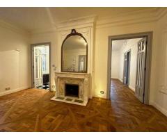 Apartament in vila  - renovat lux , 4 camere - Imagine 4